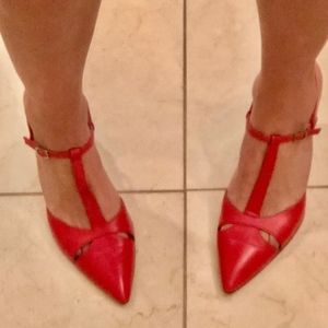 SAKS FIFTH AVENUE sz 7,orange t-strap heels